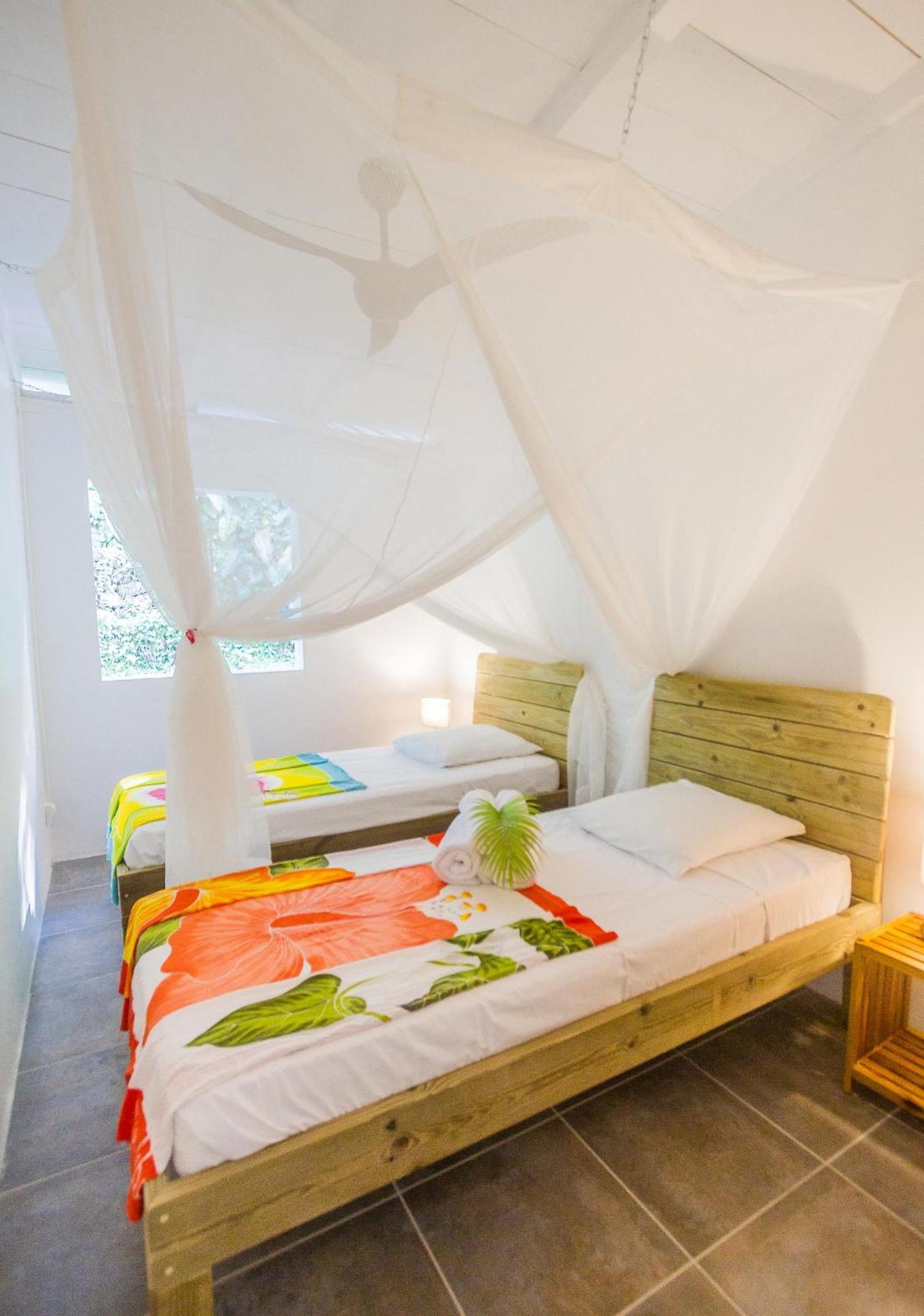 Ecolodges Karet 德赛 外观 照片